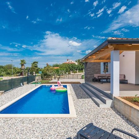 Villa Antoniana Новиград Экстерьер фото